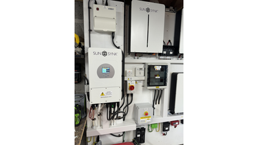 Sunsynk 8kw hybrid with 5 x Sunsynk 5.32kWh batteries sutherland installation